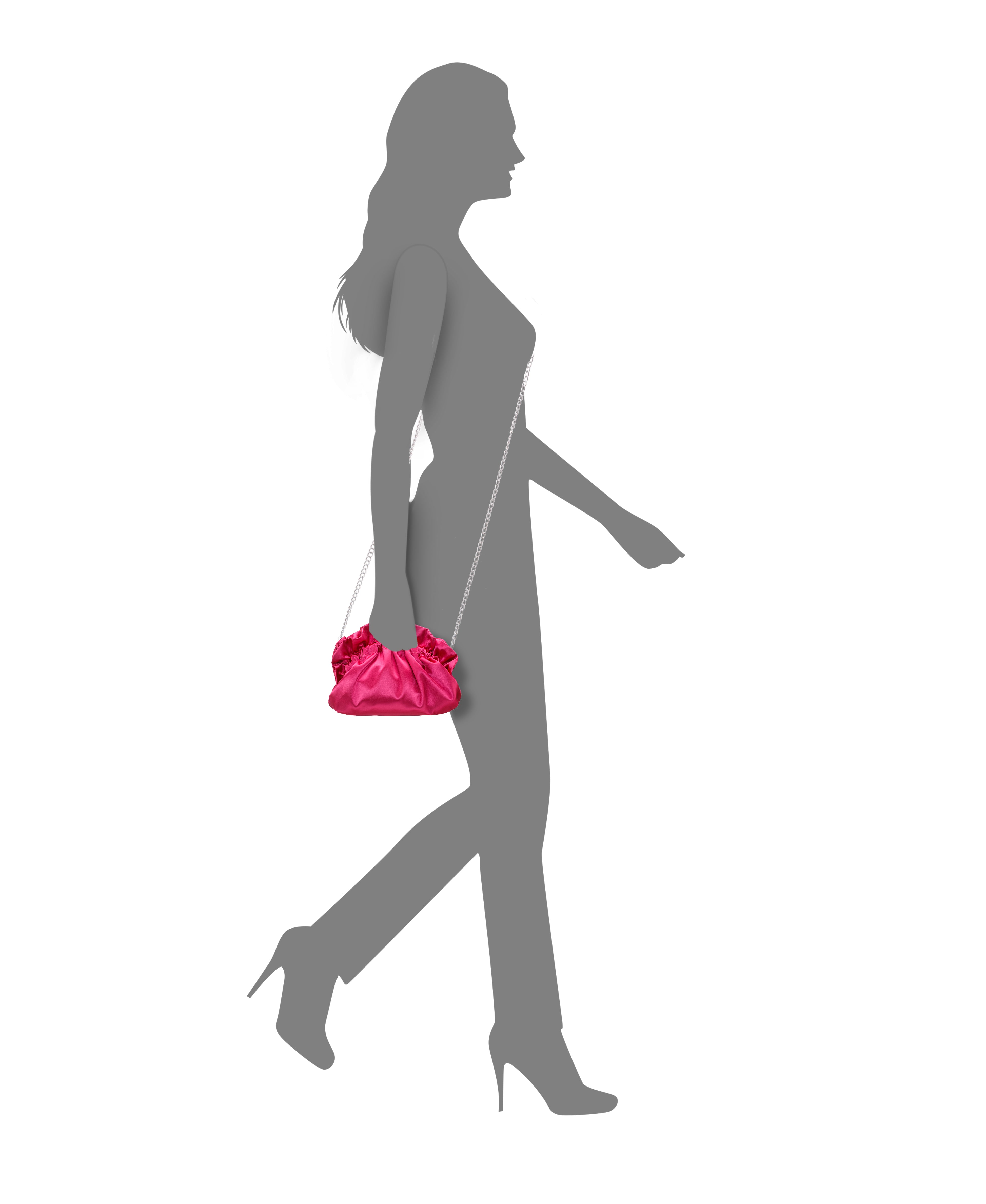 CRISTY-C_KISSES_SILHOUTTE2.jpg